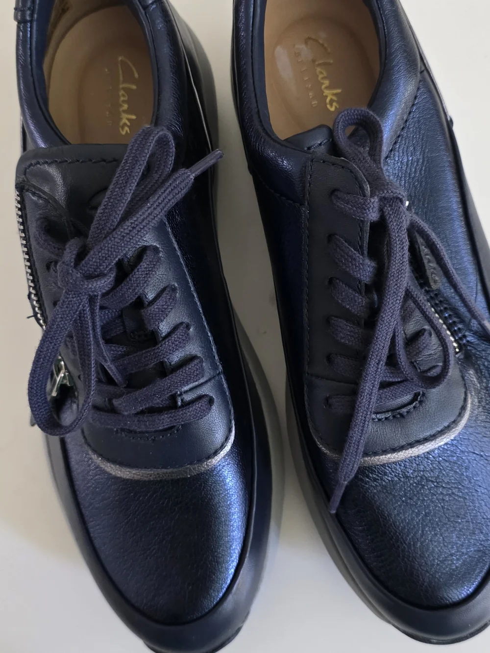 Clarks Men’s Dark Navy Leather Lace-Up Sneakers with Side Zip